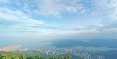 “祷祠祭祀，供给鬼神，非礼不诚不庄”